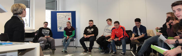Symbolfoto zum Artikel: Lehrlingsakademie Südoststeiermark - elf Lehrlinge von Roth sind dabei!